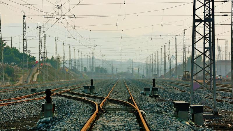 一带一路叠加中吉乌铁路建设,新疆基建哪家强?|0510张博划重点